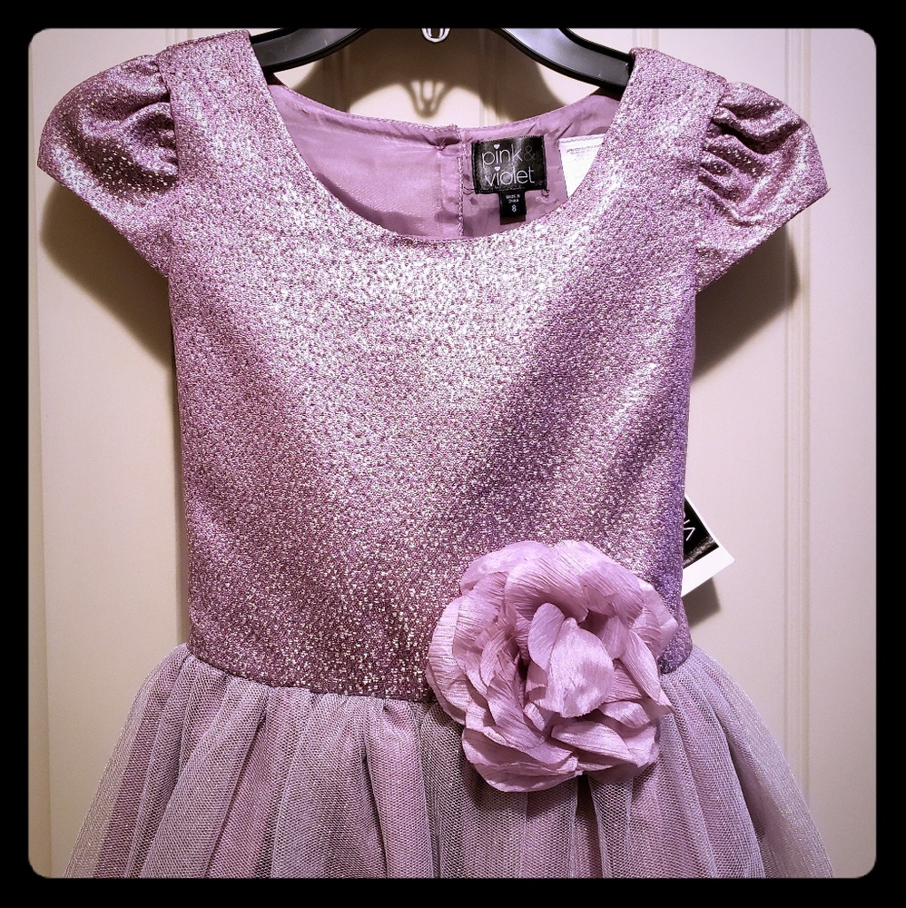 **NwT**  🎀 Girls Holiday Dress sz 8 🎀
